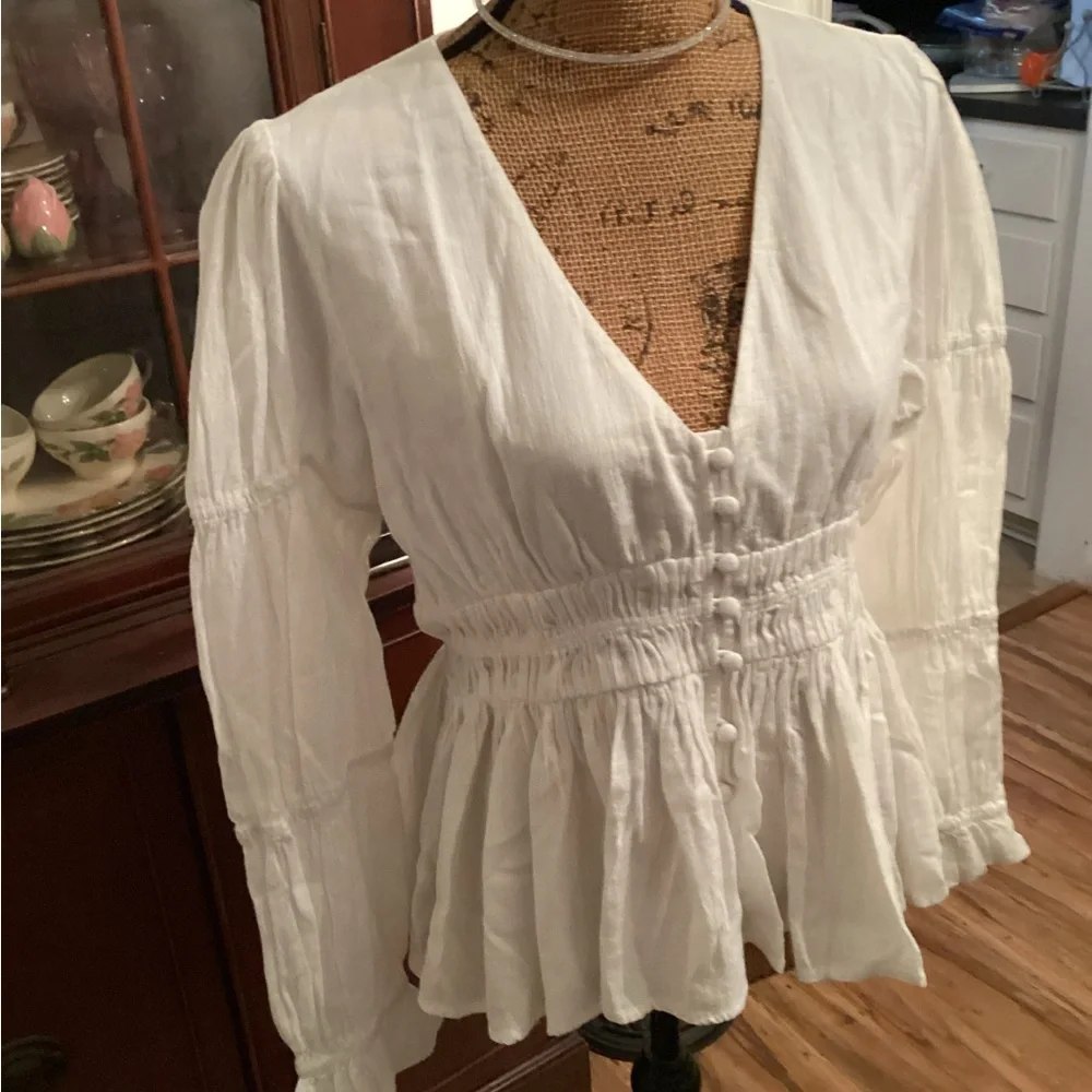 Faherty Regenerative Cotton White Peasant Blouse with Smocked Waist - Picture 3 of 4